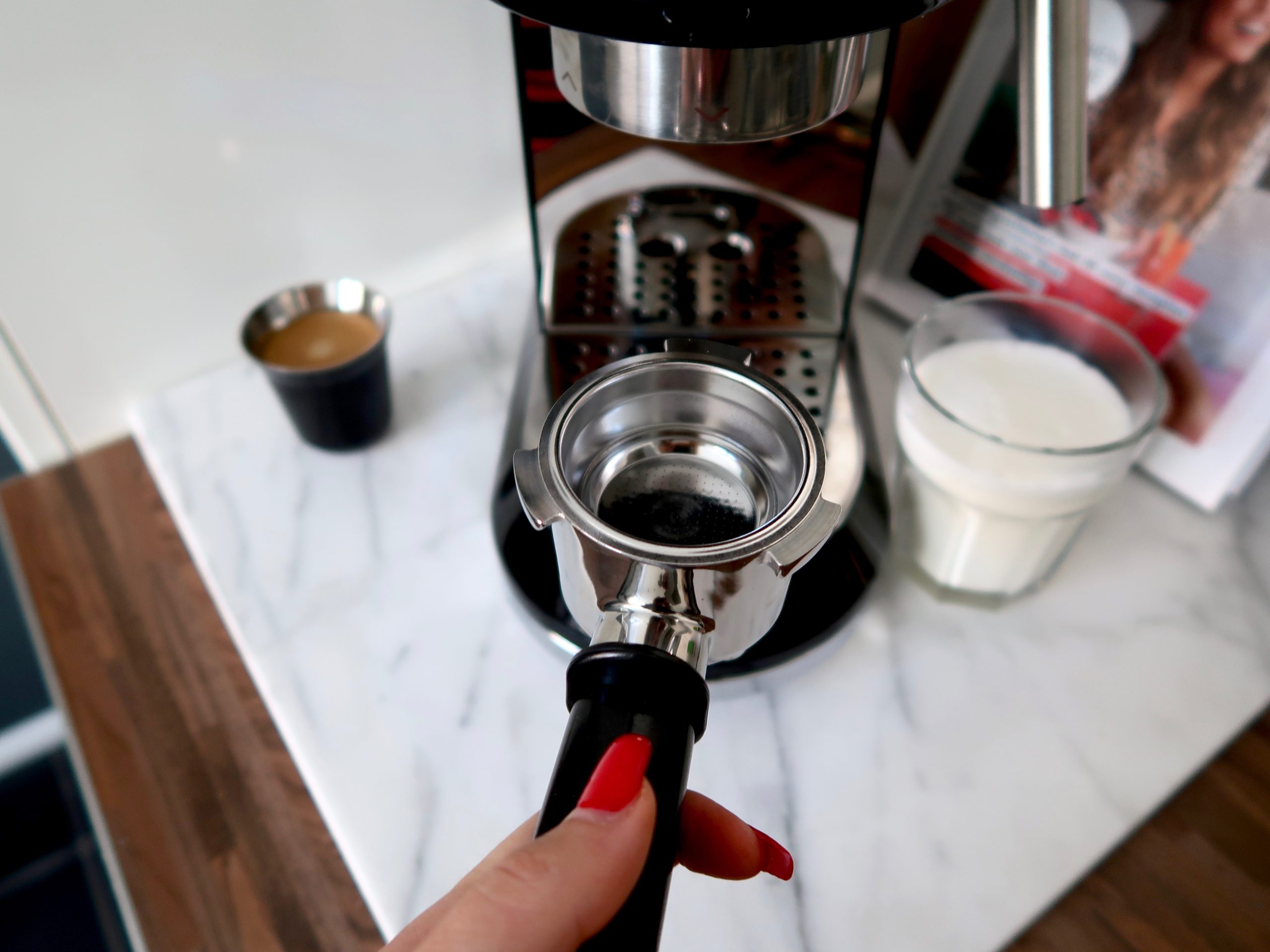 Party Like It's 1959: A Smeg Coffee Maker Review - The Page Edit