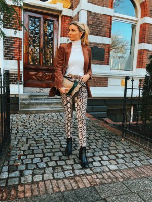 Brown & White toned outfit inspo